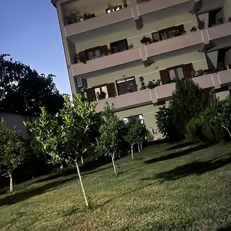 Konukevi With Garden View Kamez