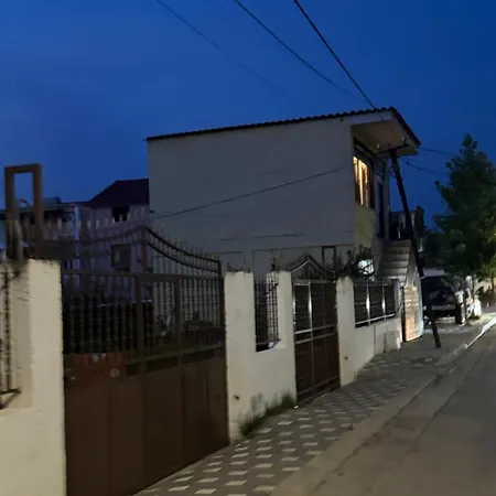 With Garden View Penzion Kamez